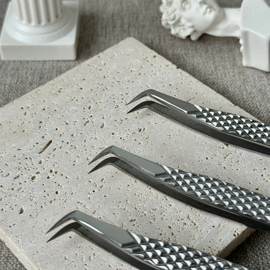 No 1. Tweezer - Mei Studio Sydney