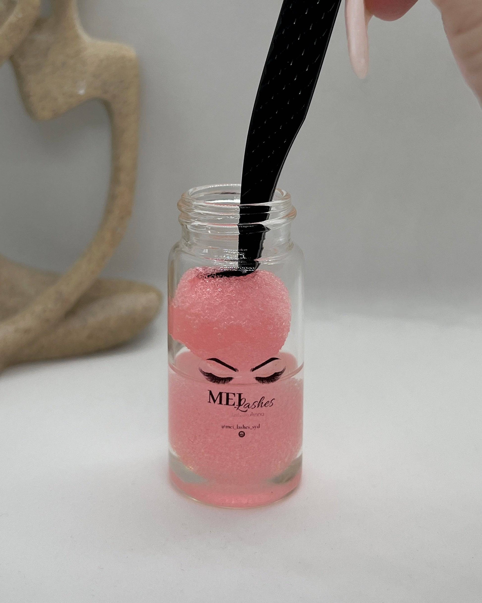 Eyelash glue tweezers cleaner - Mei Studio Sydney